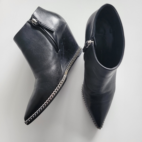 Vero Cuoio Shoes - Giuseppe Zanotti Black Booties